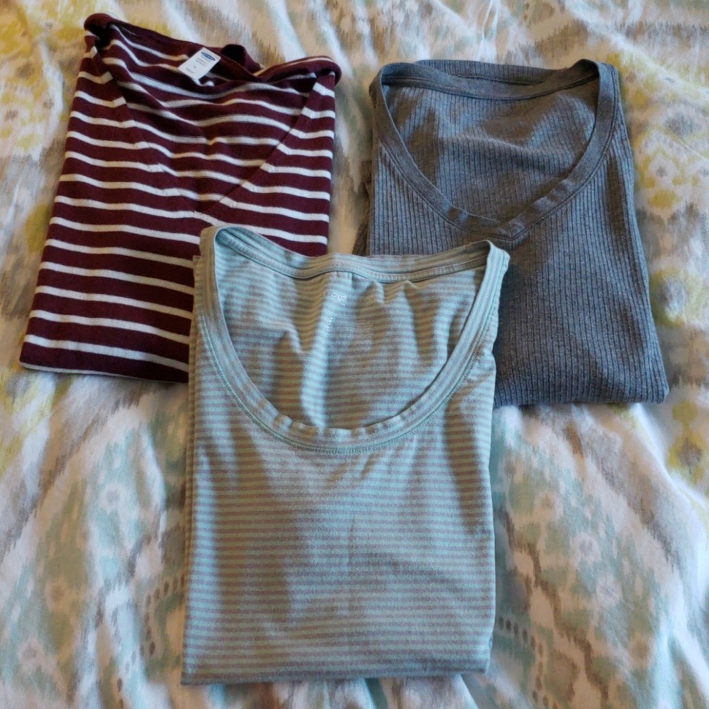 Maternity top lot